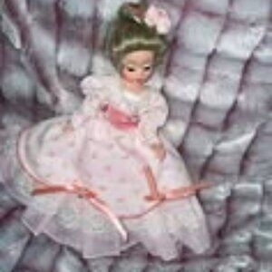 Vintage Madam Alexander doll Mrs. Darling